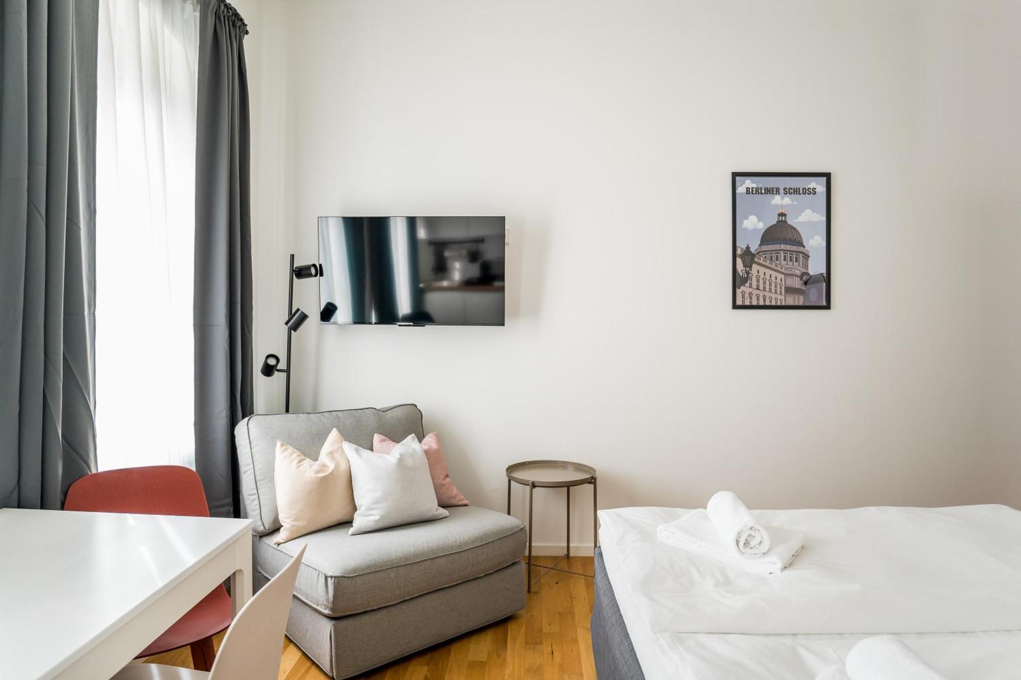 Homaris Apartments Schlueterstrasse Berlin Exterior photo