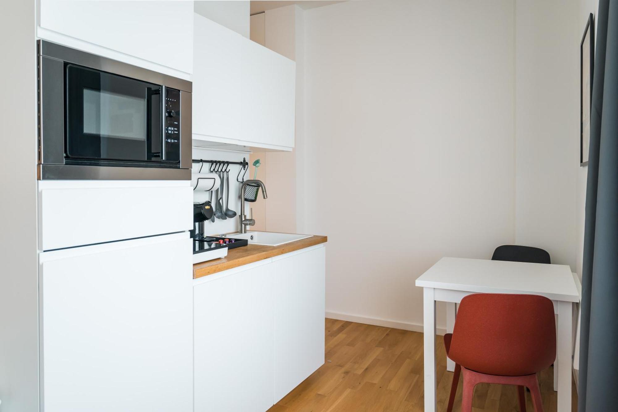 Homaris Apartments Schlueterstrasse Berlin Exterior photo